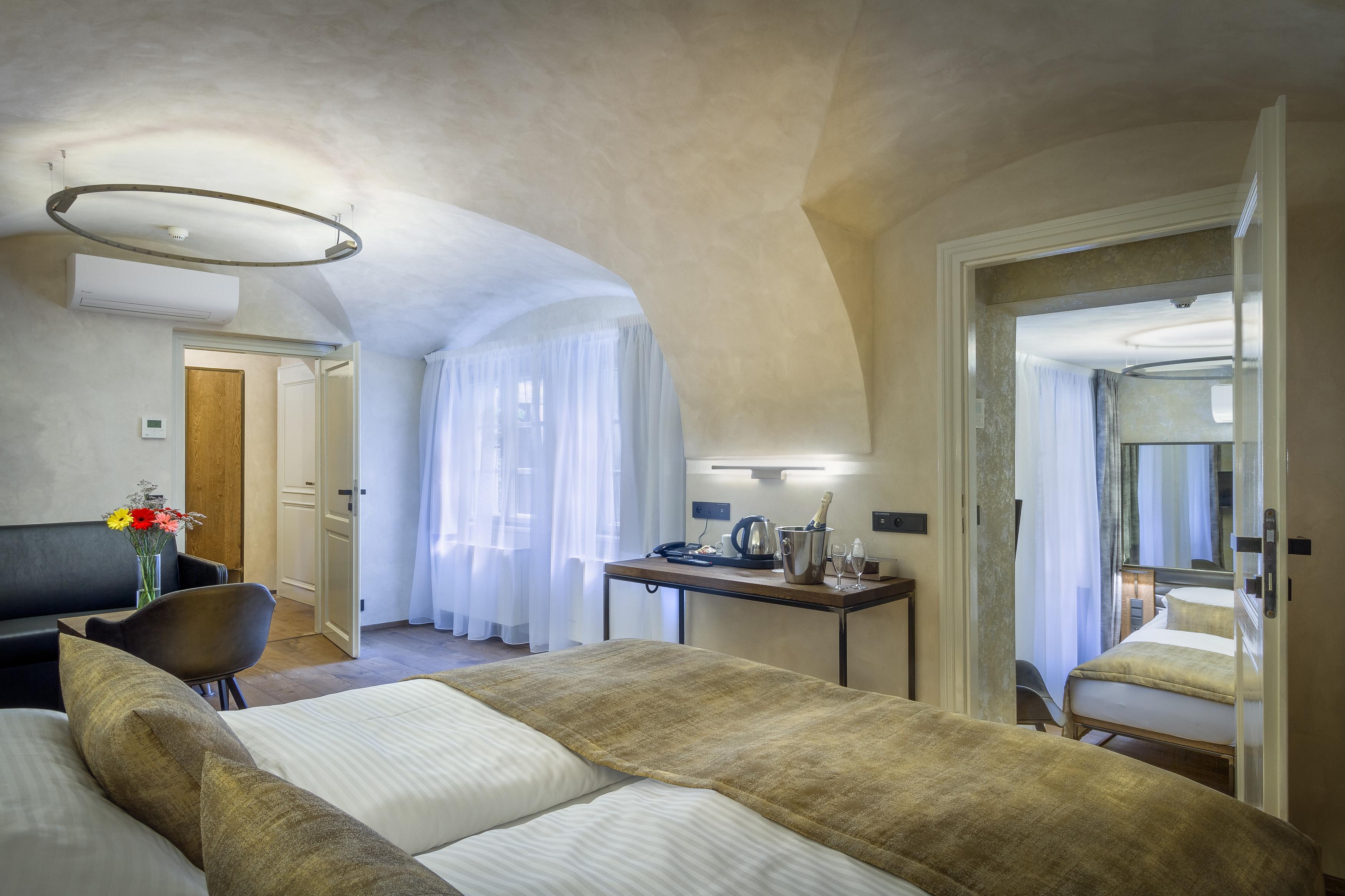 Hotel Waldstein Prague Ngoại thất bức ảnh
