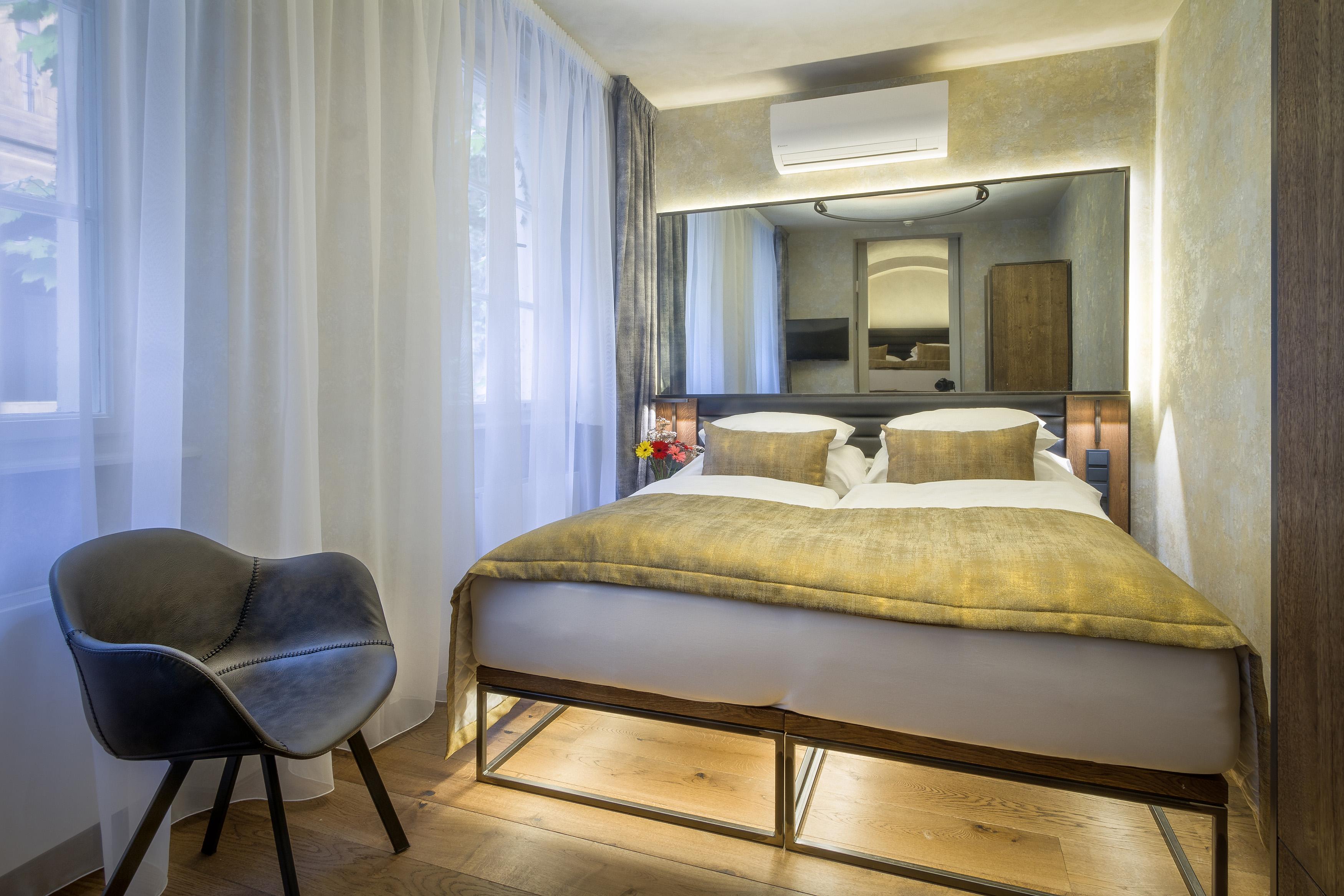 Hotel Waldstein Prague Ngoại thất bức ảnh