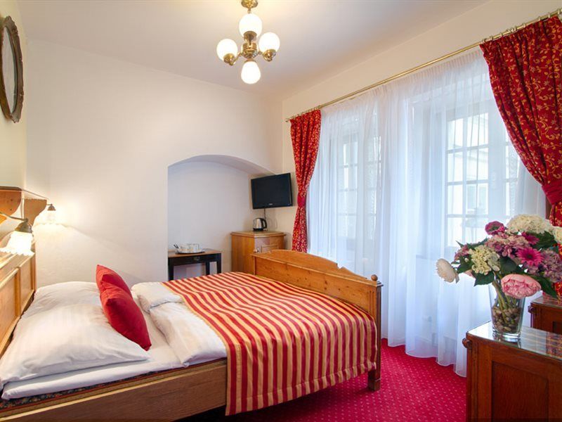 Hotel Waldstein Prague Ngoại thất bức ảnh