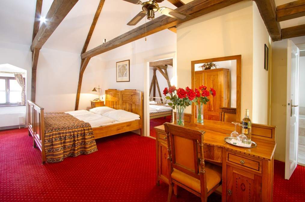 Hotel Waldstein Prague Ngoại thất bức ảnh