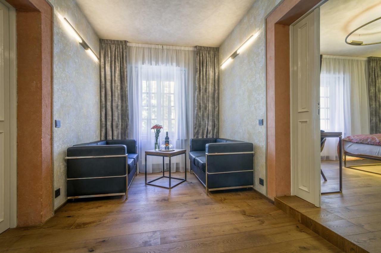 Hotel Waldstein Prague Ngoại thất bức ảnh